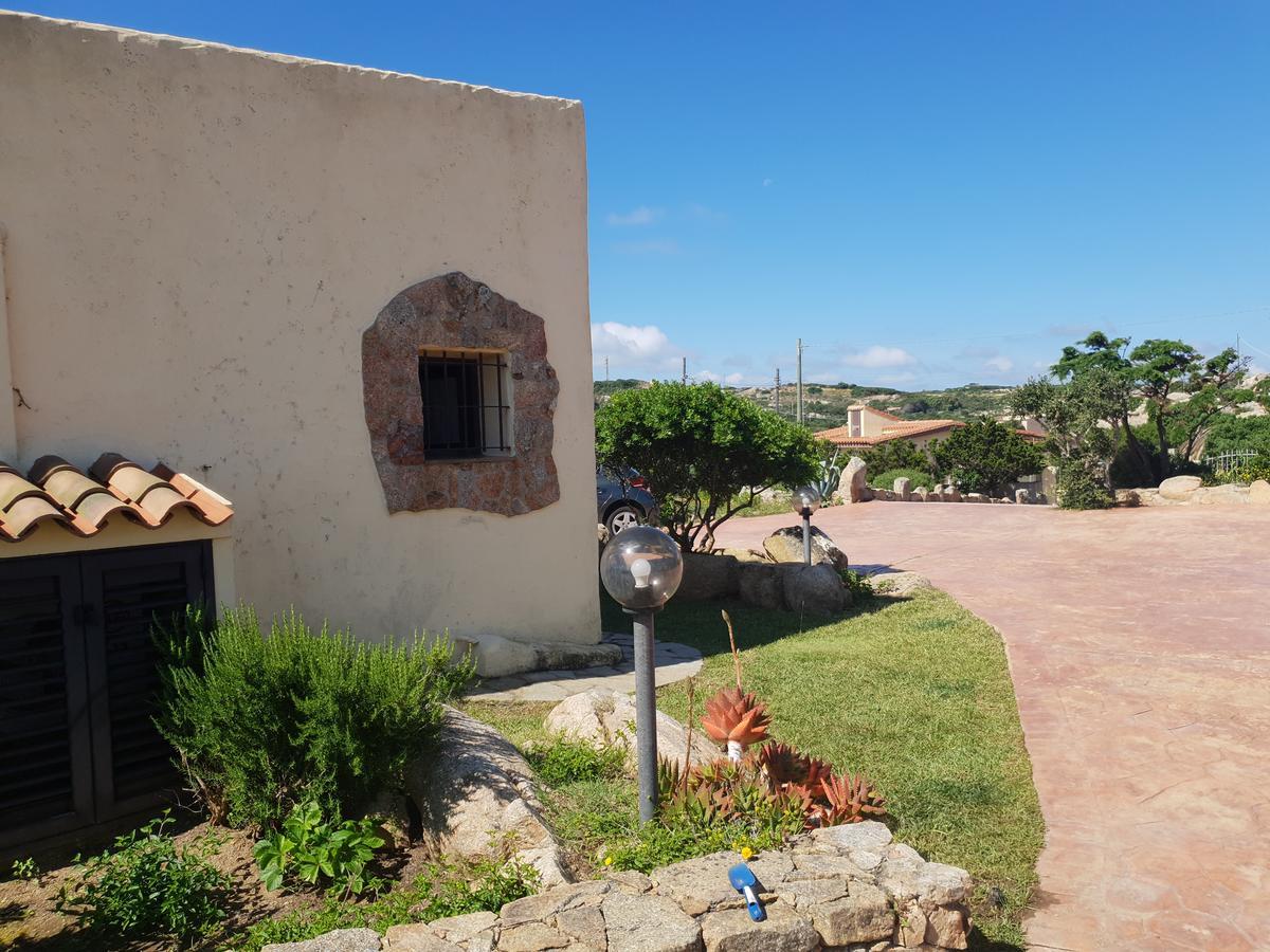 Villa Sprafundu Ла-Маддалена Екстер'єр фото