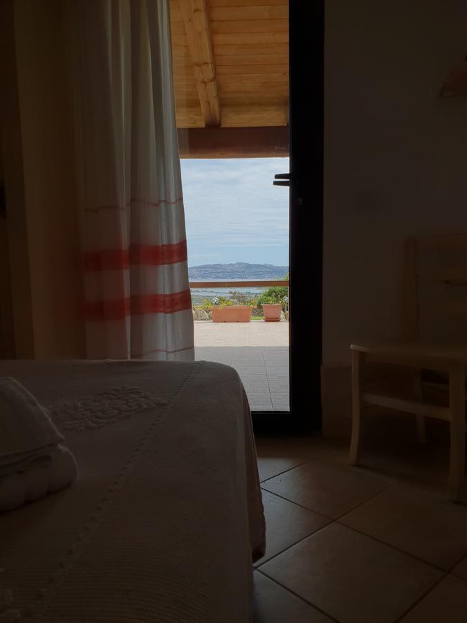 Villa Sprafundu Ла-Маддалена Екстер'єр фото